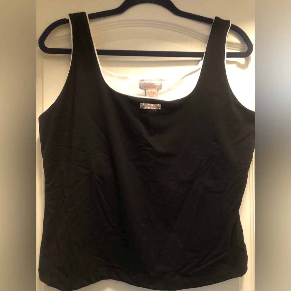 Project G Yoga Tanks | Project G Yoga Tank Top | Color: Black | Size: L